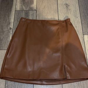 brown hollister skirt